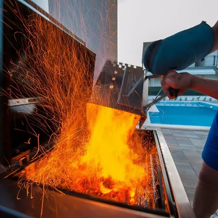 Dalmatian Pool&grill House